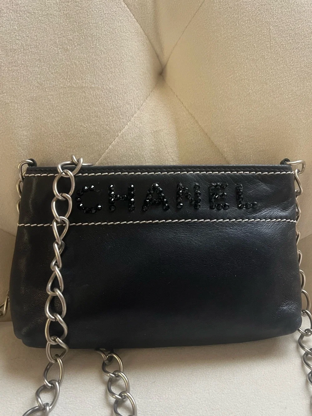 Chanel Small Crossbody Bag Fit iphone pro - Picture 1 of 9